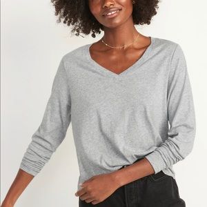Old Navy EveryWear V Neck Long Sleeve Tee